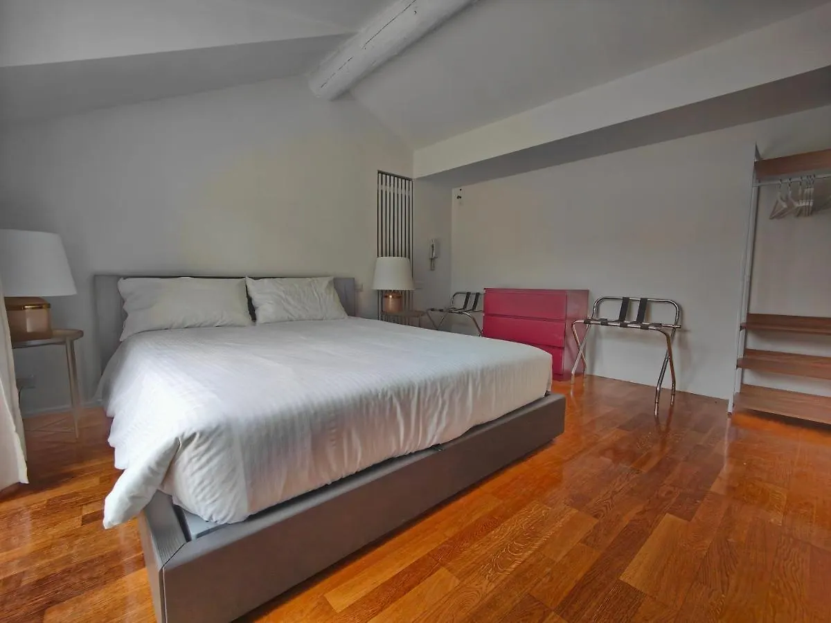 Crocetta - Design Apartment With Terrace Milan